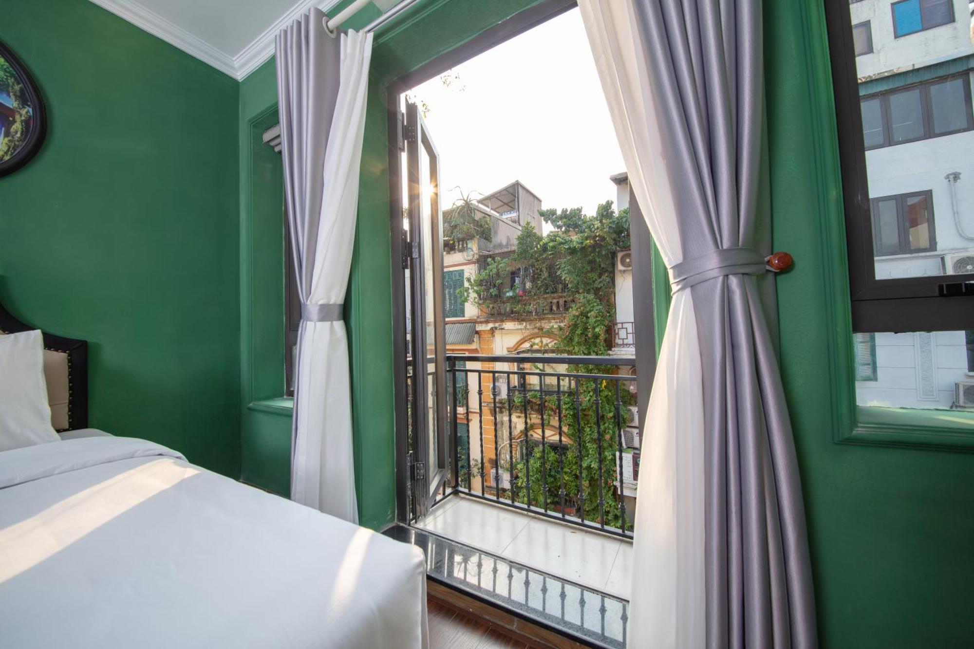 Madelise Adora Hotel & Travel Ханой Екстериор снимка