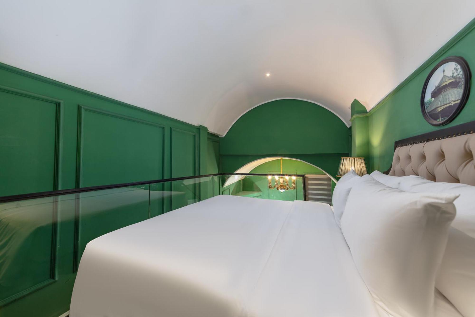 Madelise Adora Hotel & Travel Ханой Екстериор снимка